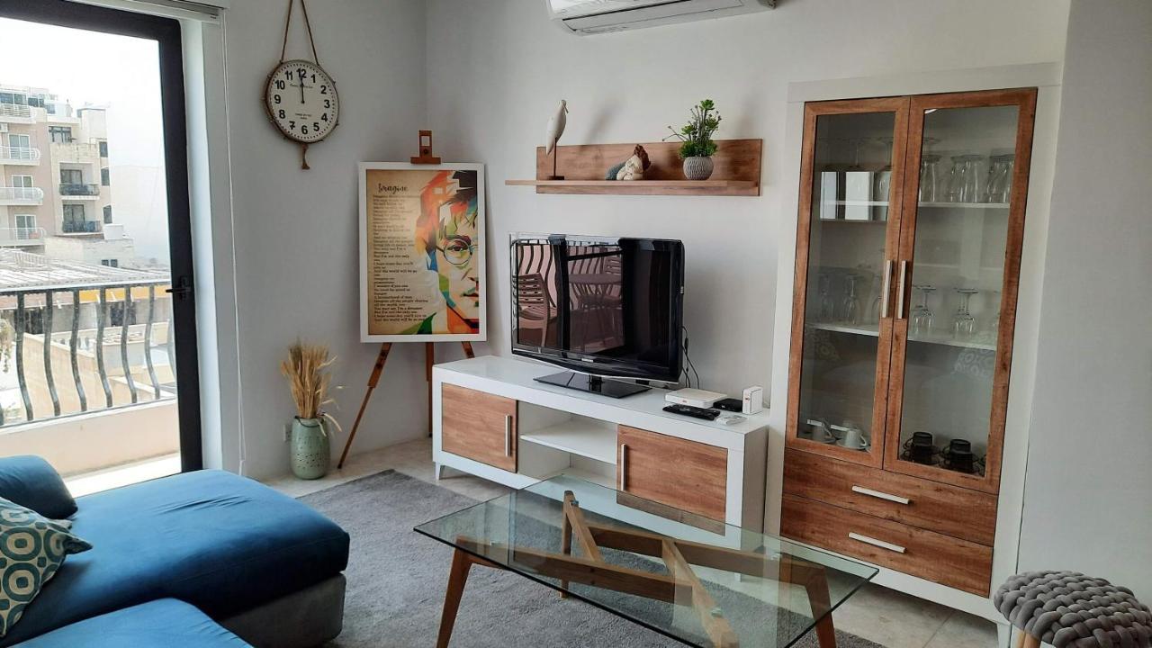 Spacious Side-Sea View Apartment At St Paul'S Bay St. Paul's Bay Exteriör bild